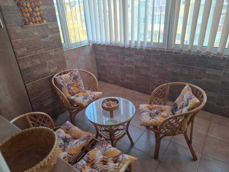 Apartament 4 camere  decomandate cu vedere pe doua parti in Nadlac