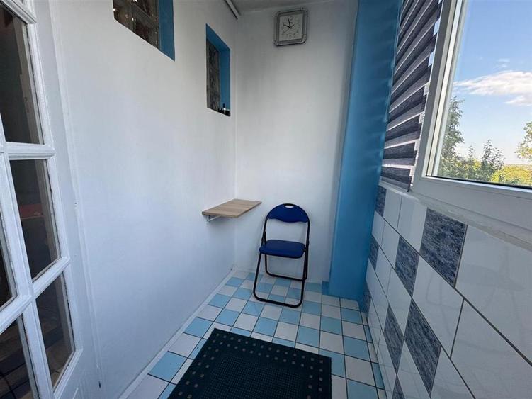Apartament 2 camere decomandate cu balcon in Vasile Aaron