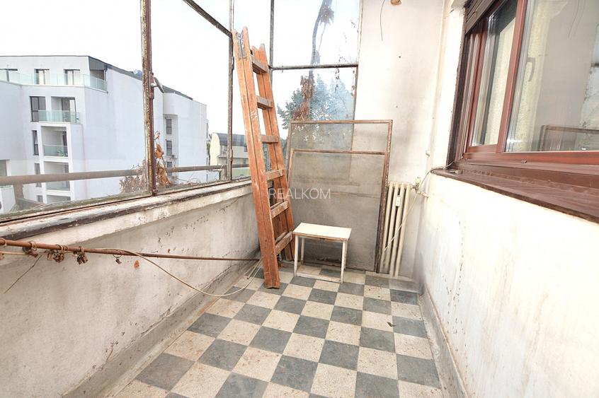 VANZARE APARTAMENT 4 CAMERE CALEA CALARASILOR – SFANTUL STEFAN