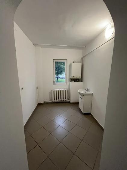 Apartament 2 camere Podu Ros, parter, super pozitionare