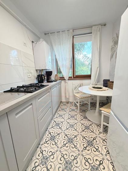 APARTAMENT CU 3 CAMERE DE ÎNCHIRIAT | ȚIGLINA 1