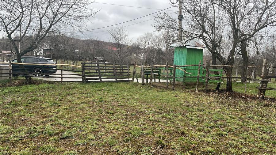 Teren 2.311 mp în Vlădești (Fundătura)–Ideal pt. casă de vacanță sau investiție