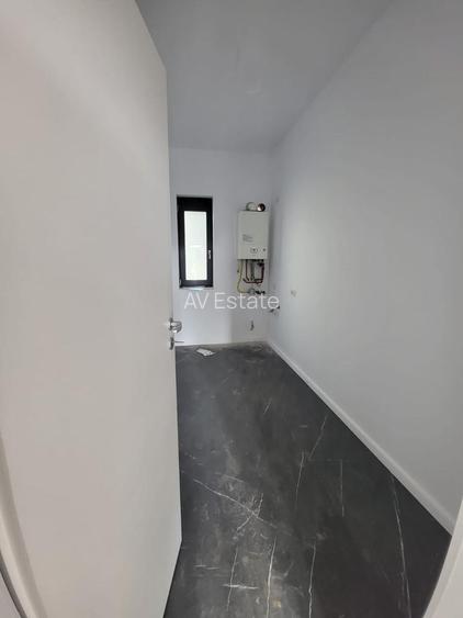 AV694 Proprietar- Duplex de vanzare, P+1E, 4 camere, 3 bai, la COVACI