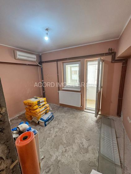 Capitol- apartament 3 camere decomandat stradal - 2