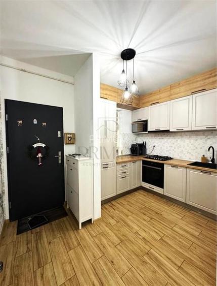 GIROC - HOTEL IQ - CASA INSIRUITA - 3 CAMERE - 2 BAI - TERASA - CURTE - LOC PARC - 8