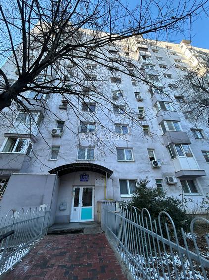 Titan 2 Camere Etaj 9  Instalatii Schimbate 15 Min Metrou Bloc 1976 Reabilitat - 14