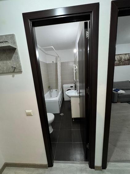 Garsoniera mobilata si utilata la etajul 1 in bloc cu lift