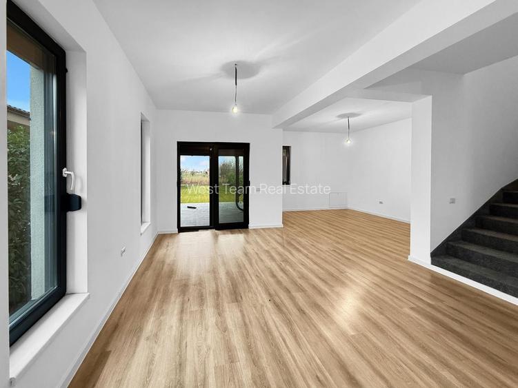 Duplex, 4 camere, suprafata generoasa - Comision 0 - 6