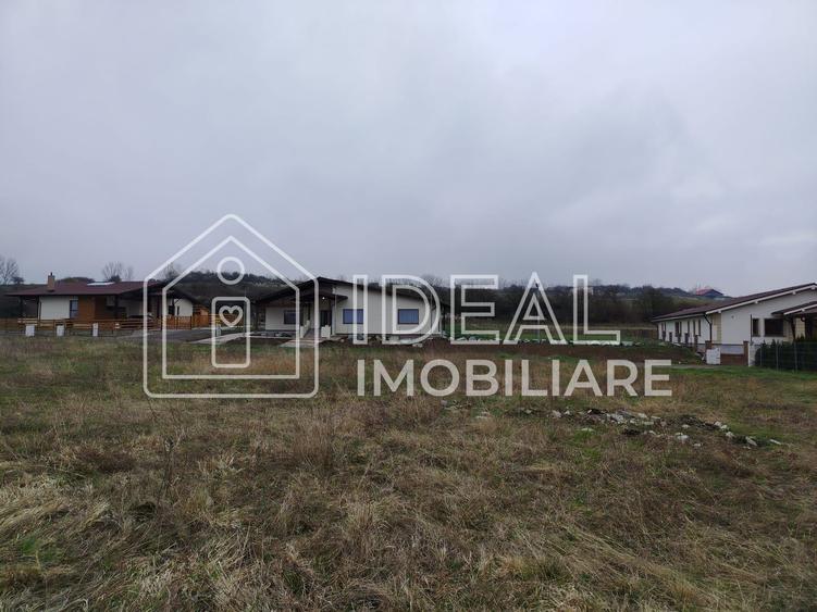 Parcele de teren intravlian 630mp fiecare. în zona Zorabia (Dealul Dăii)