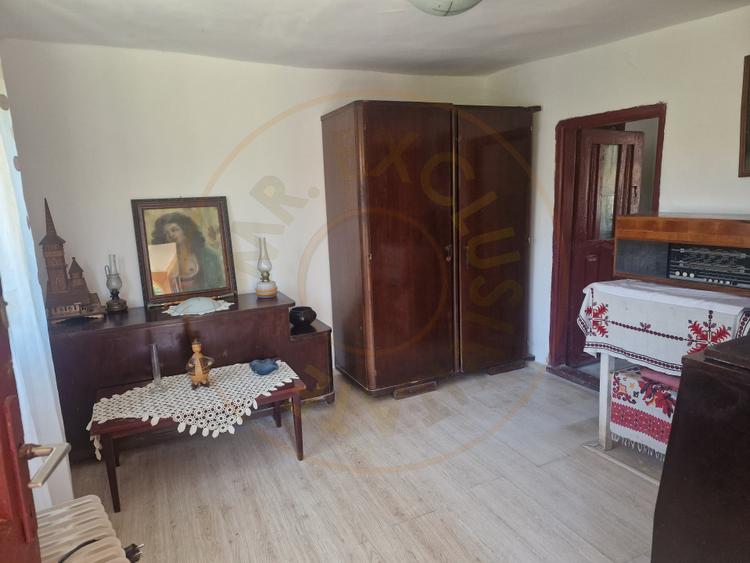 Căsuță autentică românească între două dealuri–colț de liniște în Botesti, Arge