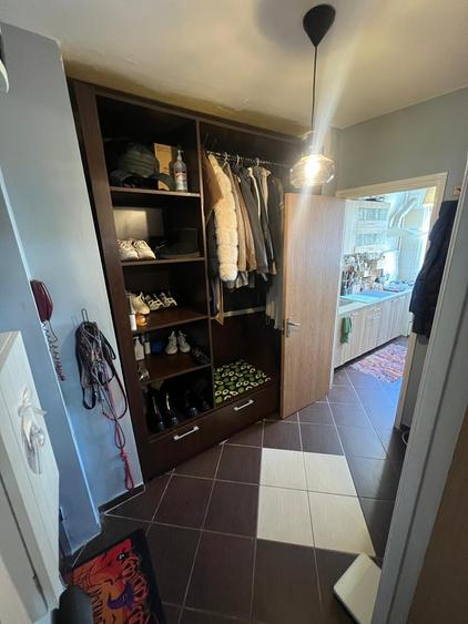 Titan : Apartament cu 2 camere, la 3 minute de metrou Titan si parcul IOR !