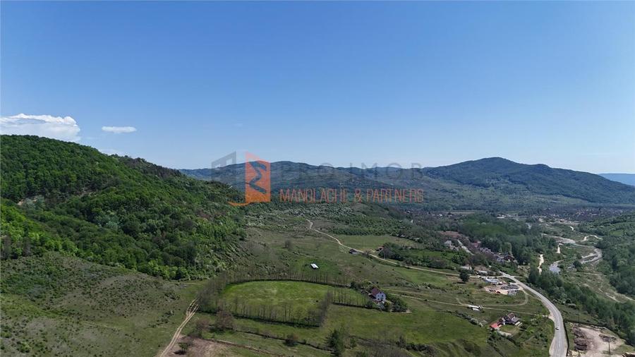 Teren intravilan zona Gura Bascei, com. Cislau