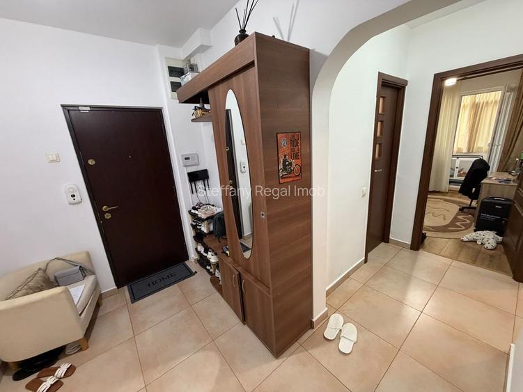 Apartament 3 camere de vânzare  Gorjului - 2