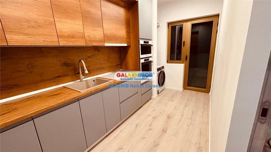 Vanzare apartament 4 camere 111 mp Strada Penes Curcanul 14