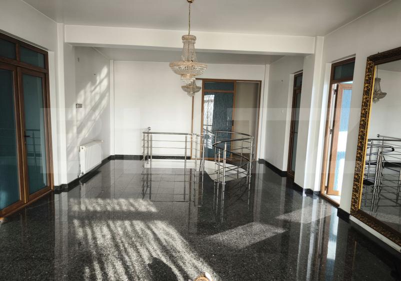 Vila P+2E, 550 mp utili pe 970 mp teren,stradal, zona Gradinii Botnice - 2