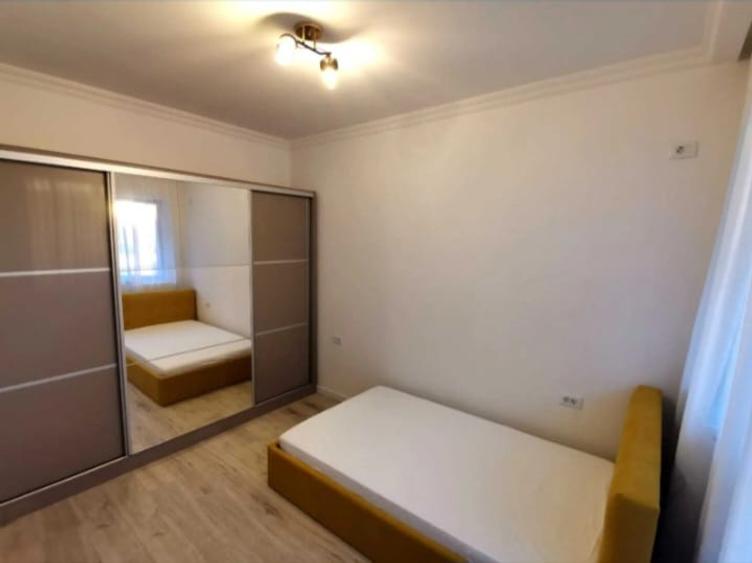 Apartament cu 3 camere de închiriat, zona Compozitorilor