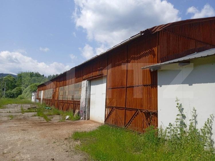 Spații industriale de 1.075 mp și teren de 6.194 mp in zona Vatra Dornei