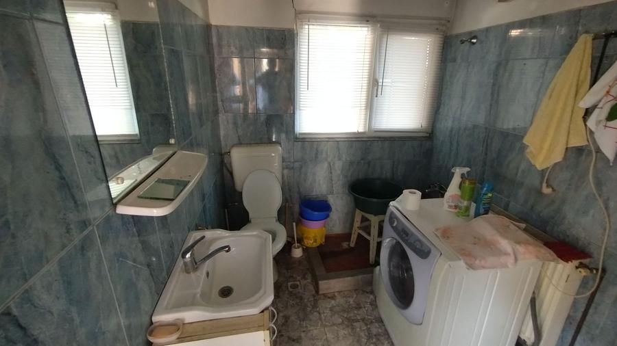 Teren cu casa demolabila in INEL 2