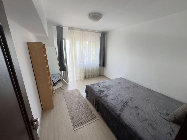 Apartament 3 camere Renovat | Anvelopat | 2 Balcoane Inchise Stradal Comision 0