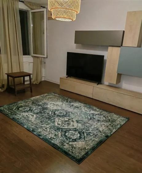 Apartament 2 camere decomandat in bloc de 4 etaje metrou Romancierilor