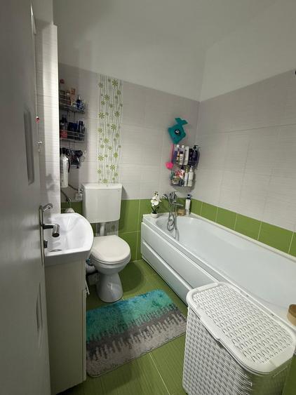 Apartament Decomandat Tractorul bloc 2014