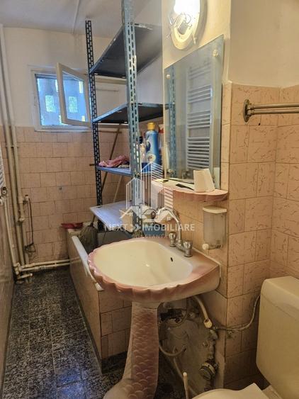 Spatiu Comercial Km 4-5, 40 mp, acces din strada