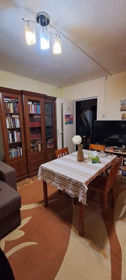 3 camere Liceul Teoretic Eugen Lovinescu