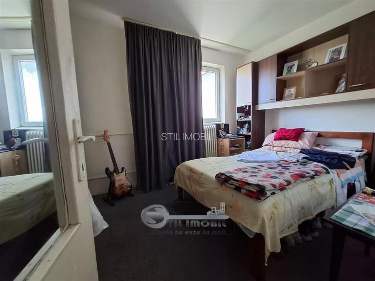 Apartament 2 camere, Podu Ros - Emil Racovita, etaj intermediar, bloc fara risc