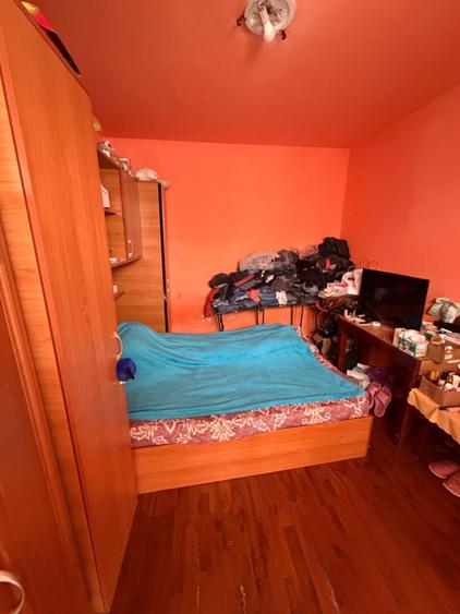 Apartament 2 camere, 40 mp, etajul 1, cu centrala, zona Craiovita Noua