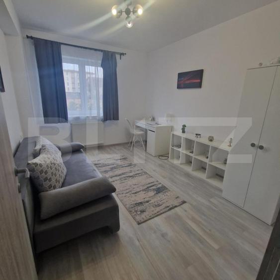 Apartament nou cu 3 camere, 2 bai -76 mp, decomandat, cu balcon -Tractorul