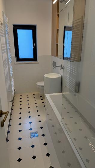 Proprietar vând apartament 2 camere (posibil 3) zona Piața Amzei(Mendeleev)
