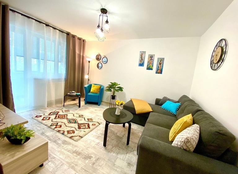 Inchiriere studio Metrou Berceni parcare inclusa