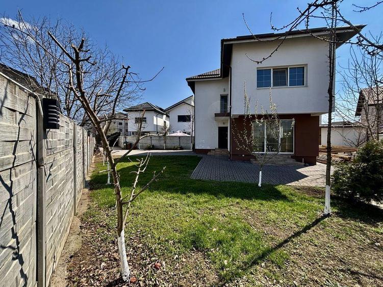 Vila individuala 2019,renovata 2025,P+1+M,5 camere,3 bai,su 180 mp, teren 460 mp