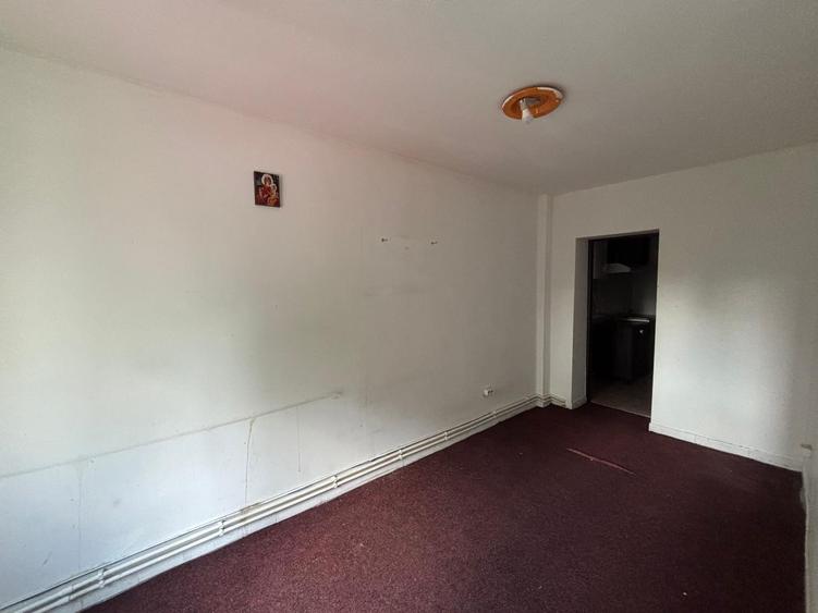 Apartament 3 camere in Vila nemobilat