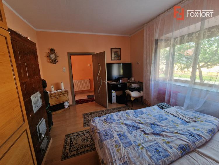 Casa individuala de vanzare cu 4 camere si teren de 800 mp - Recas