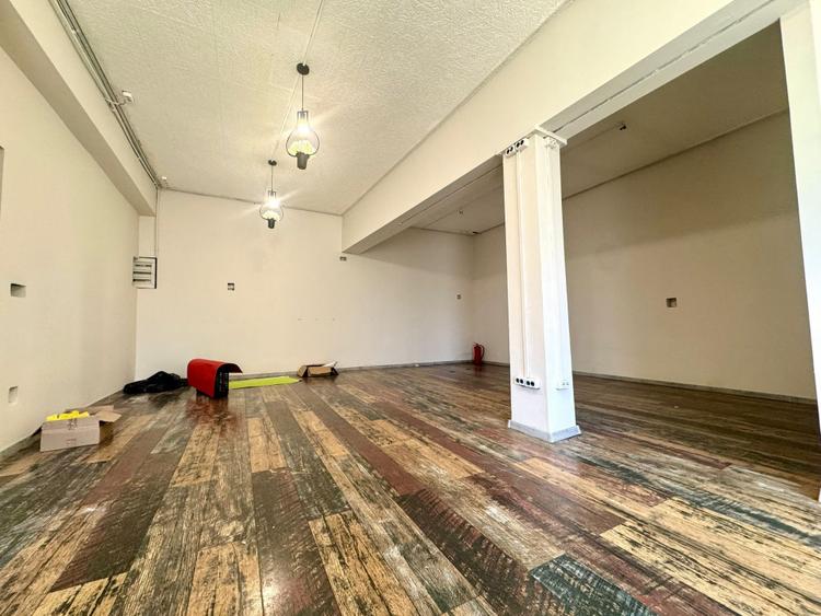 Spatiu comercial, 150 mp, Parcare, Zona FSEGA