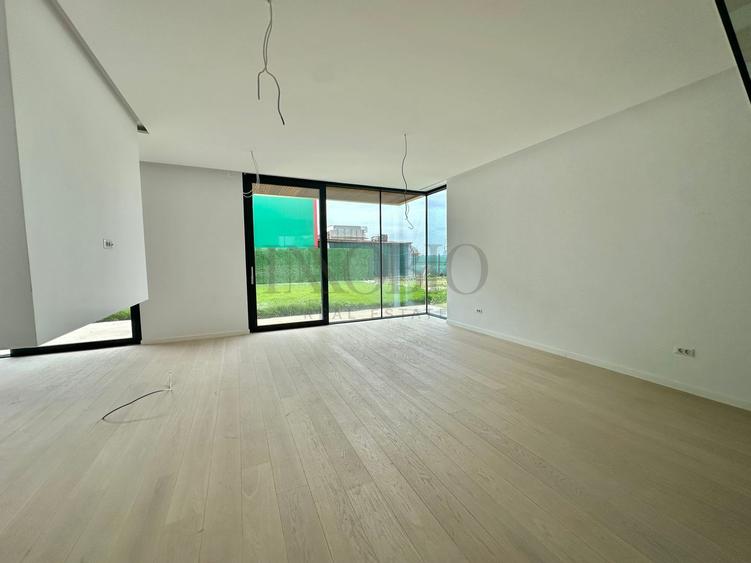 Vila 5 Camere | Rooftop Pool | Smart Home |