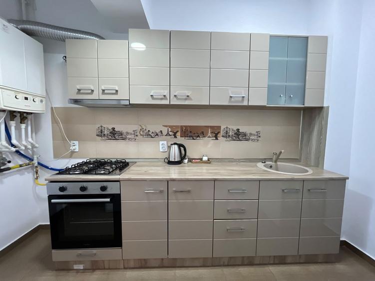 Apartament 2 camere, centrală proprie Metrou Piața Munci
