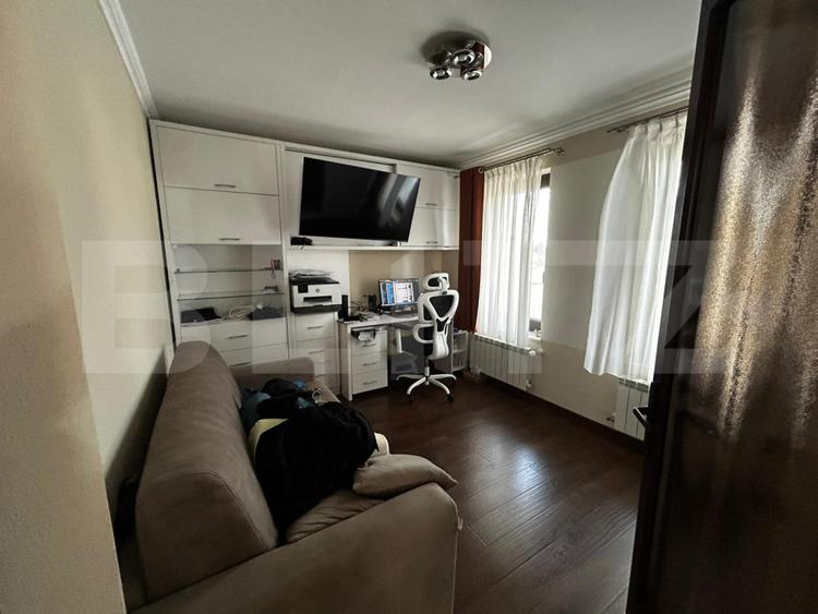 Casa cu piscina, 4 camere, sistem smart home
