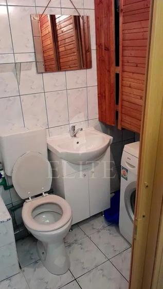 Apartament 3 camere în zona POD CALVARIA
