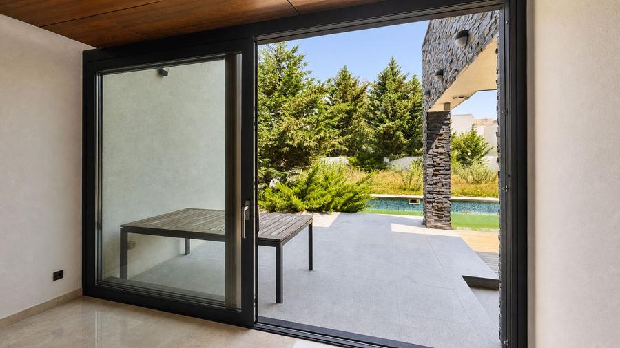Vilă exclusivistă în Pipera | Piscină| Stradă Privată