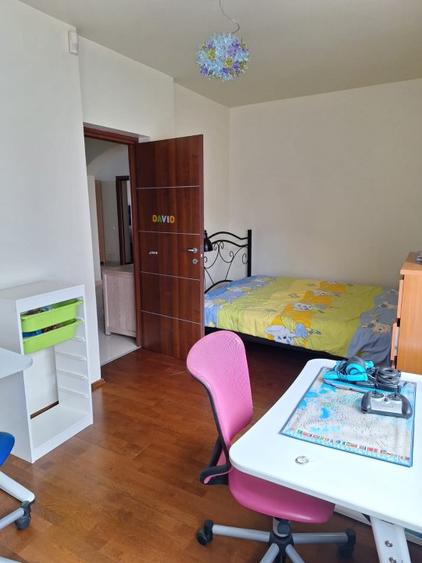 Parc Bazilescu,S+P+1+Pod ,constr 2007,Sutila 340mp, 6 cam, 5 bai, garaj 2 masini