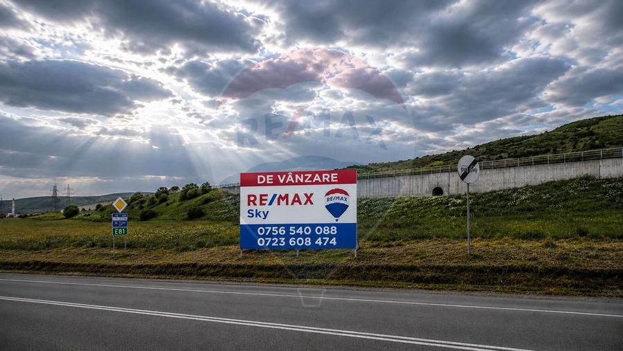Teren in suprafata de 3,076mp Santimbru cu acces la DN1 si A10