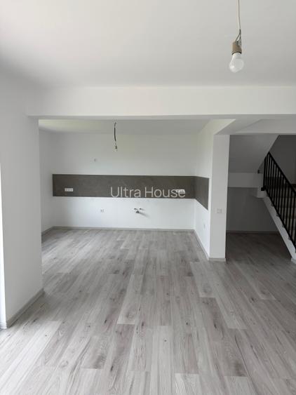 Casa de vanzare intre Sanpetru si Bod - 5
