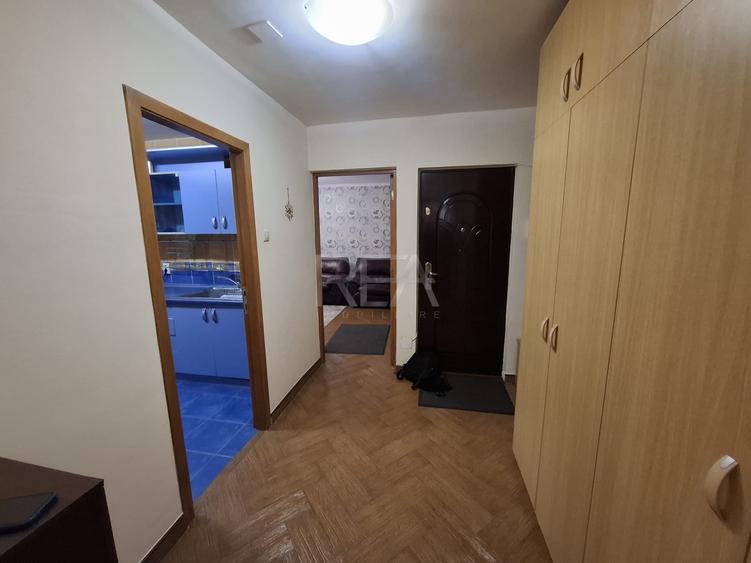 2 camere, et 1/4, 57 mp, bloc 1984-Apusului