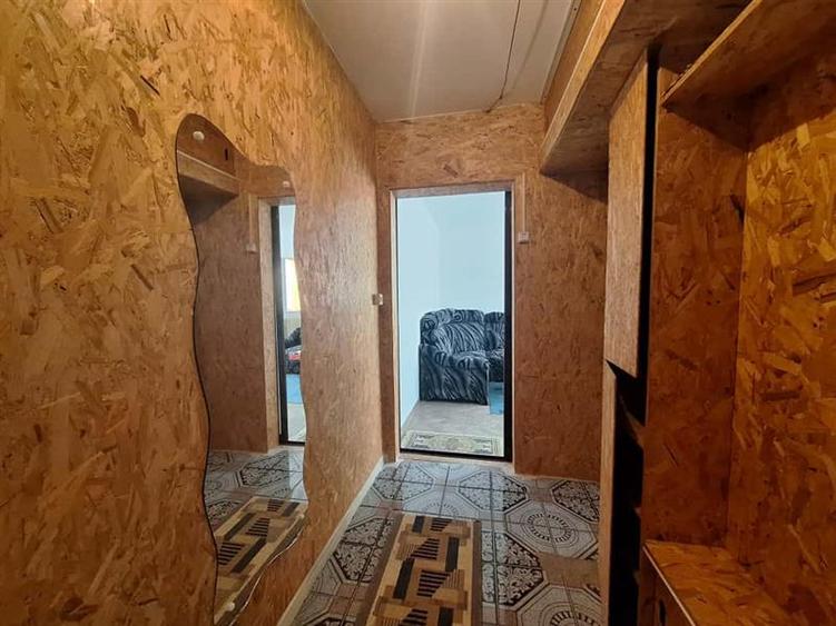 Apartament 2 camere | Balcon, zona Milcov