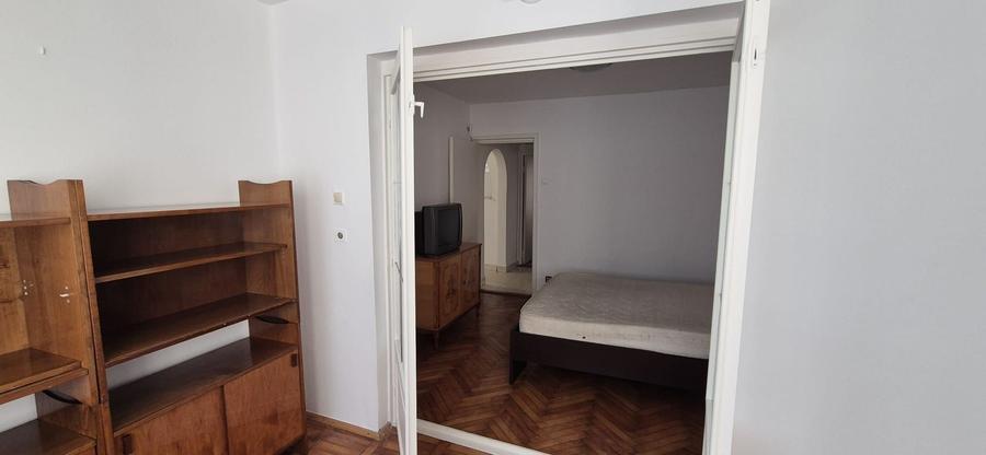 De inchiriat ap. 3 camere - str. Muncii