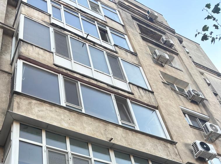UNIRII /Zepter,bloc monolit din anii 2000,stradal pe GOGA,vedere mixta,etaj4/8