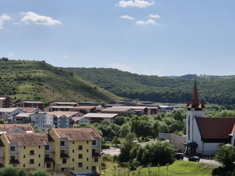 Apartament 3 camere| 66mp| LIFT| 2 PARCARI INCLUSE| strada Fagului