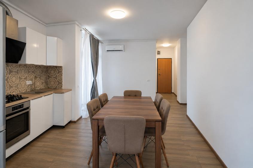 Apartament 3 camere - Bloc Nou (Zona Torontalului)